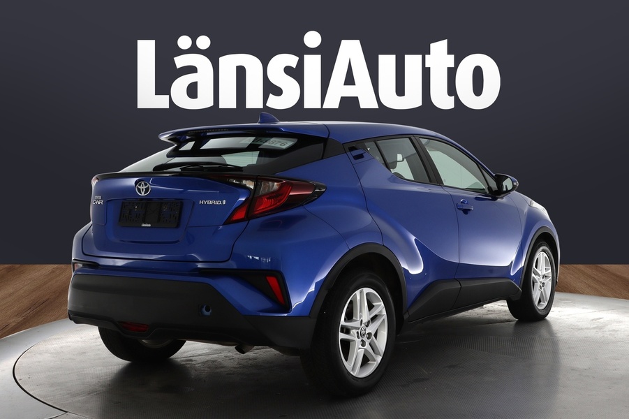 Toyota C-HR vaihtoauto