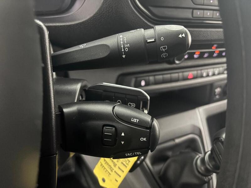 Toyota Proace Verso vaihtoauto