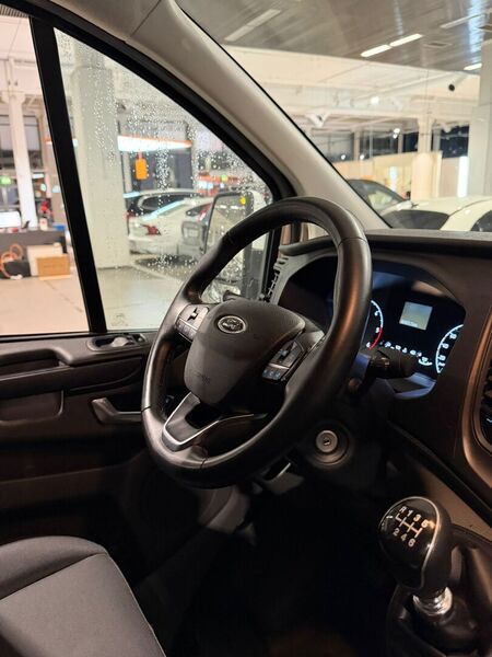 Ford Transit Custom vaihtoauto