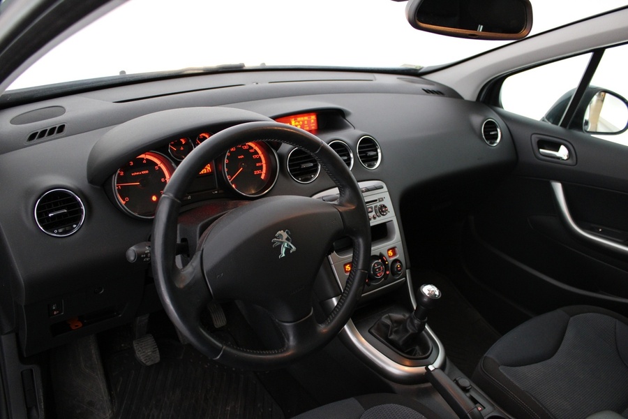 Peugeot 308 vaihtoauto