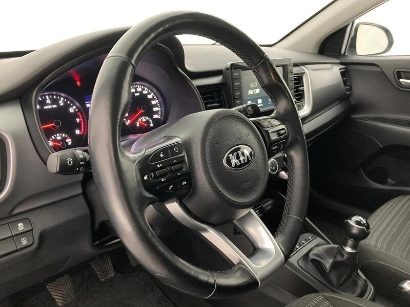 Kia Stonic vaihtoauto