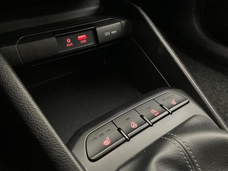 Kia Stonic vaihtoauto