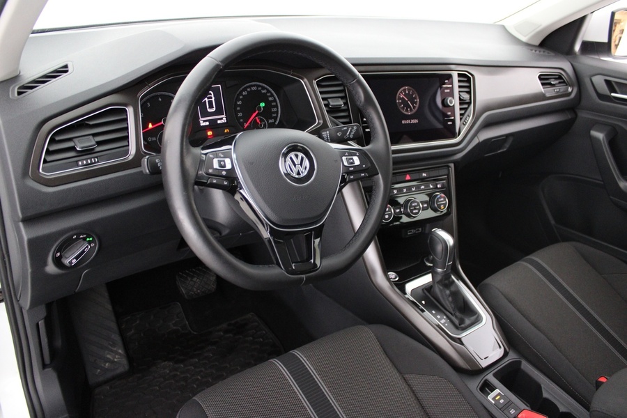 Volkswagen T-Roc vaihtoauto