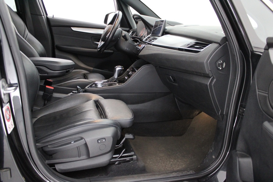 BMW 225 vaihtoauto