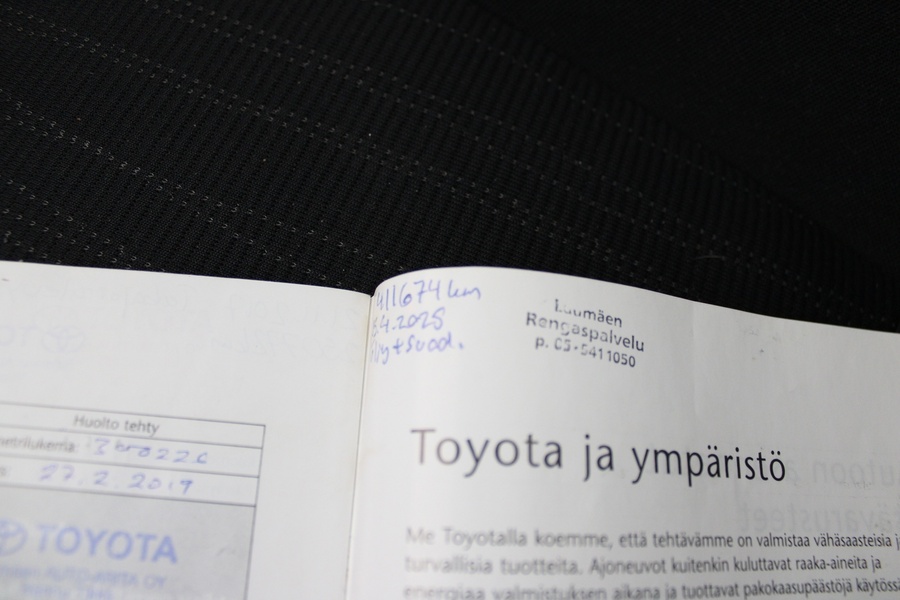 Toyota Auris vaihtoauto