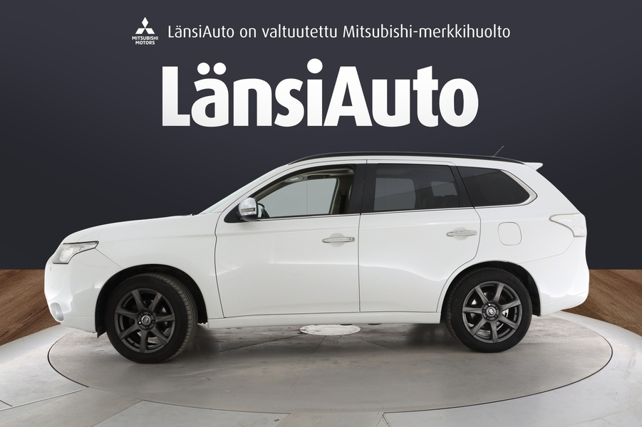 Mitsubishi Outlander PHEV vaihtoauto