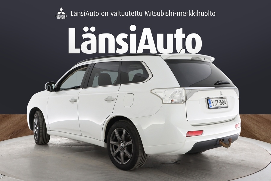 Mitsubishi Outlander PHEV vaihtoauto