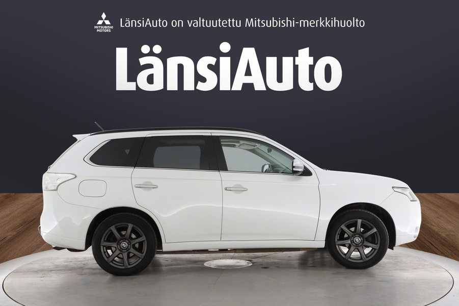 Mitsubishi Outlander PHEV vaihtoauto