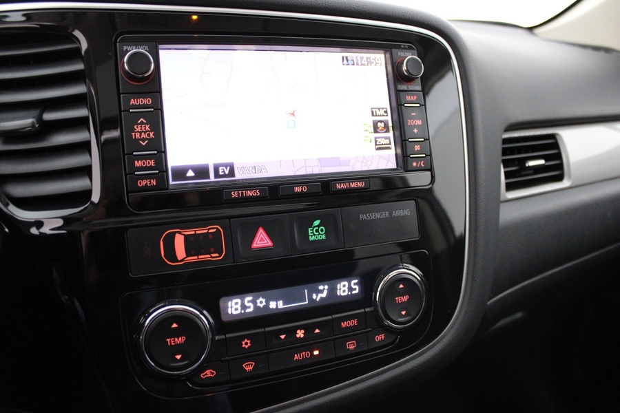 Mitsubishi Outlander PHEV vaihtoauto