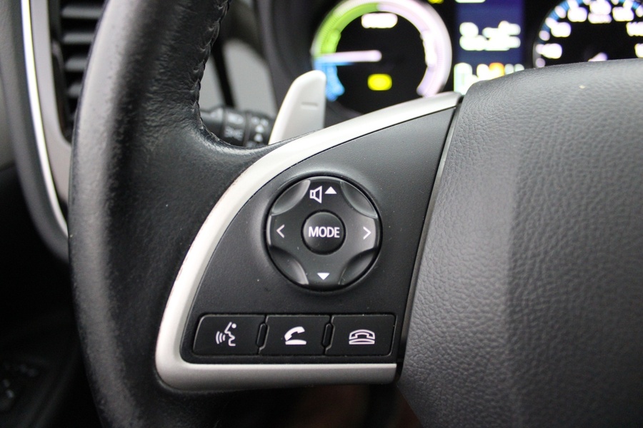 Mitsubishi Outlander PHEV vaihtoauto