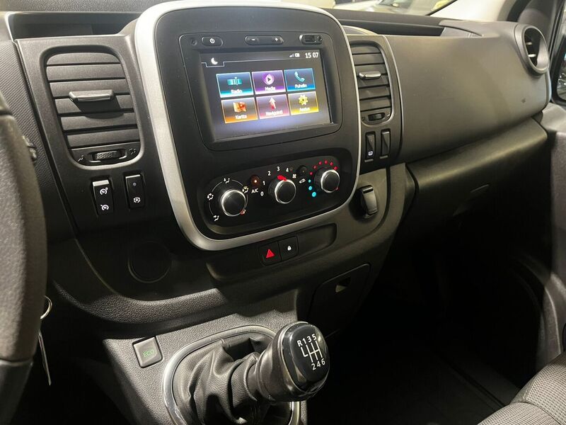 Renault Trafic vaihtoauto