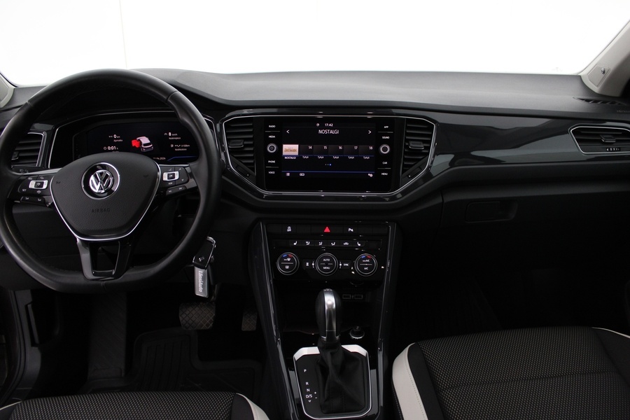 Volkswagen T-Roc vaihtoauto