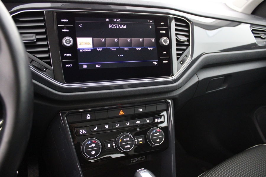 Volkswagen T-Roc vaihtoauto