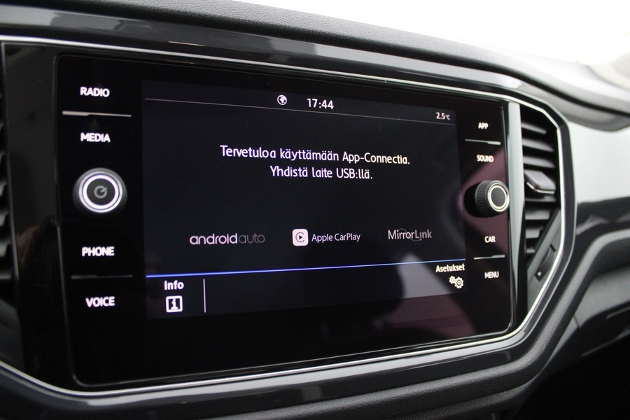 Volkswagen T-Roc vaihtoauto