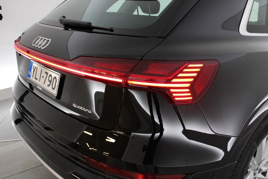 Audi e-tron vaihtoauto