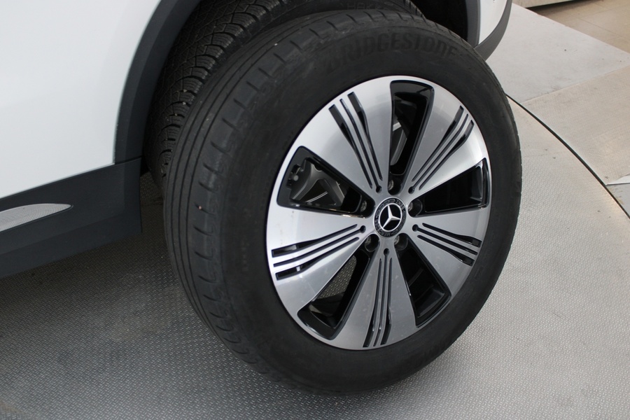 Mercedes-Benz EQA vaihtoauto