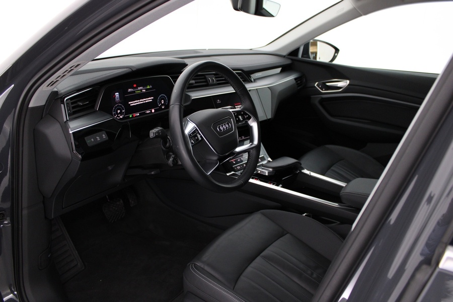 Audi Q8 e-tron vaihtoauto