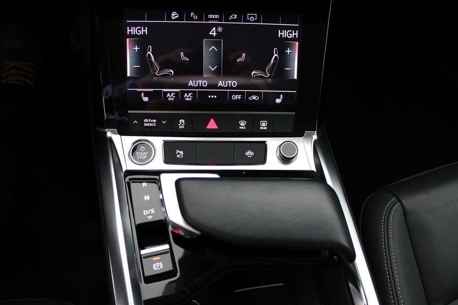 Audi Q8 e-tron vaihtoauto