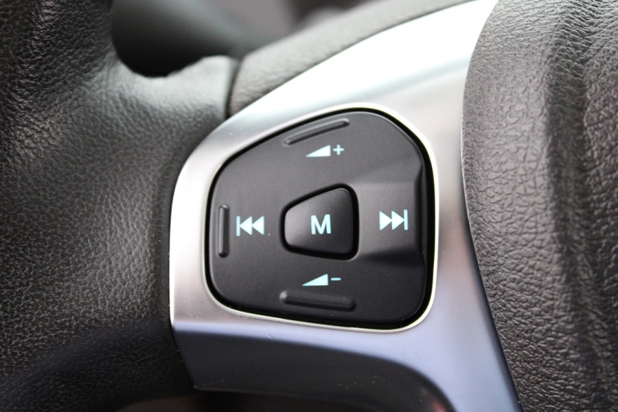 Ford Transit Courier vaihtoauto