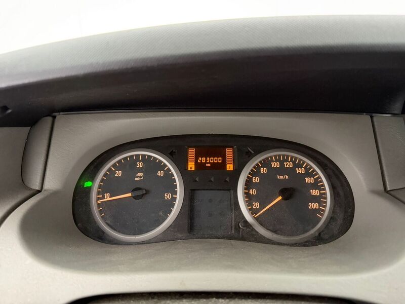 Opel Vivaro vaihtoauto