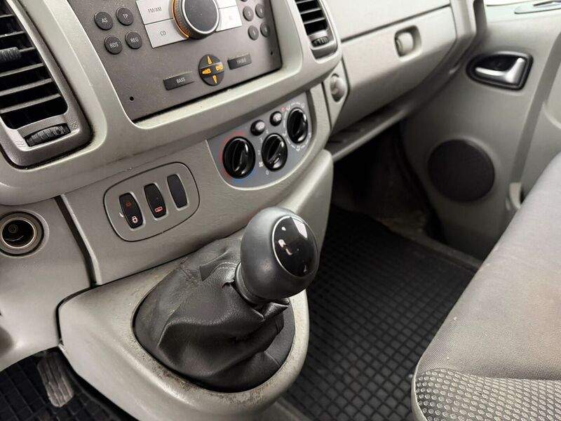 Opel Vivaro vaihtoauto