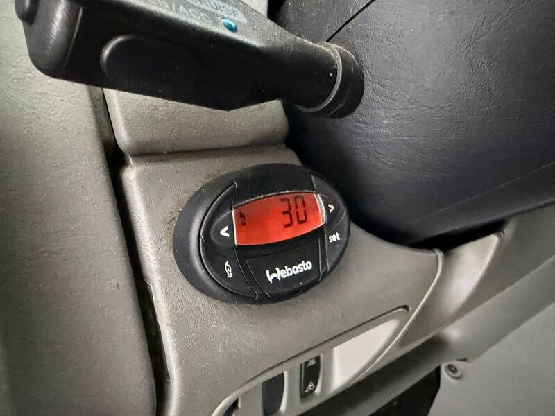 Opel Vivaro vaihtoauto