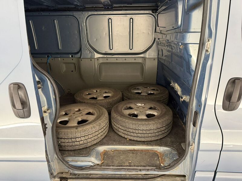 Opel Vivaro vaihtoauto