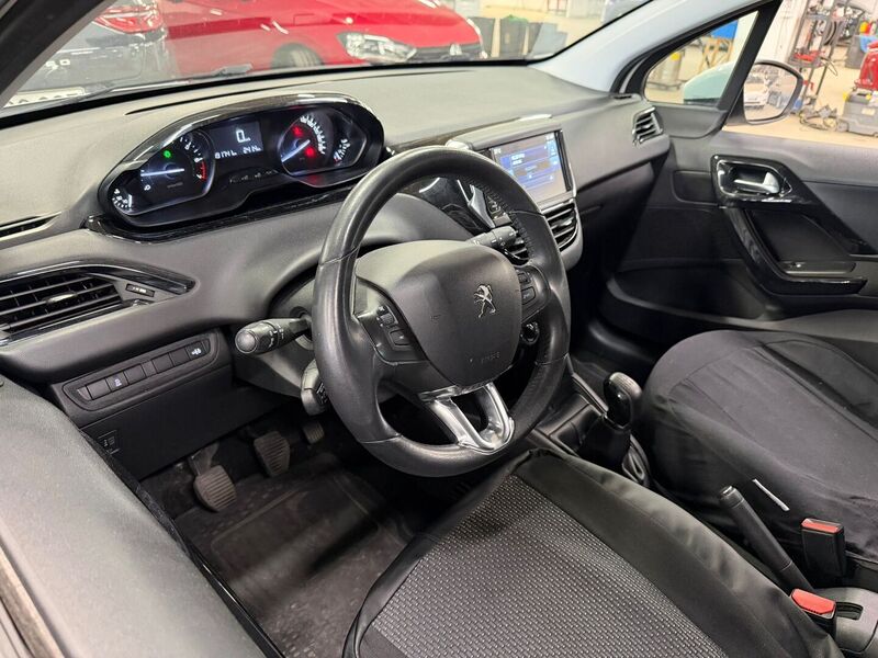 Peugeot 208 vaihtoauto