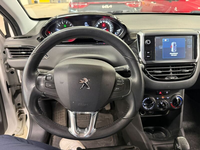 Peugeot 208 vaihtoauto