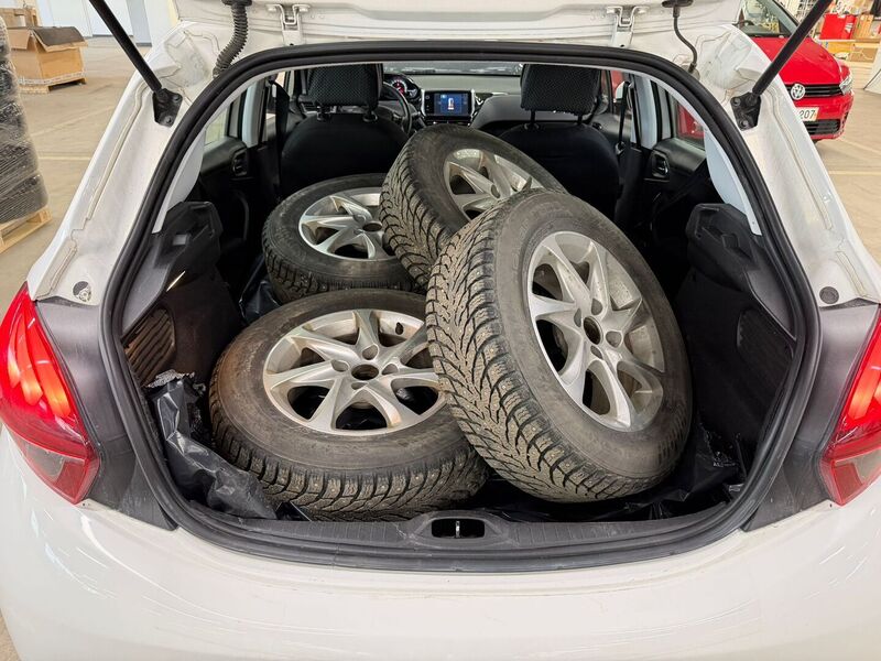 Peugeot 208 vaihtoauto