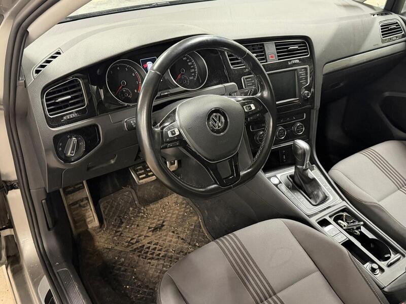 Volkswagen Golf vaihtoauto