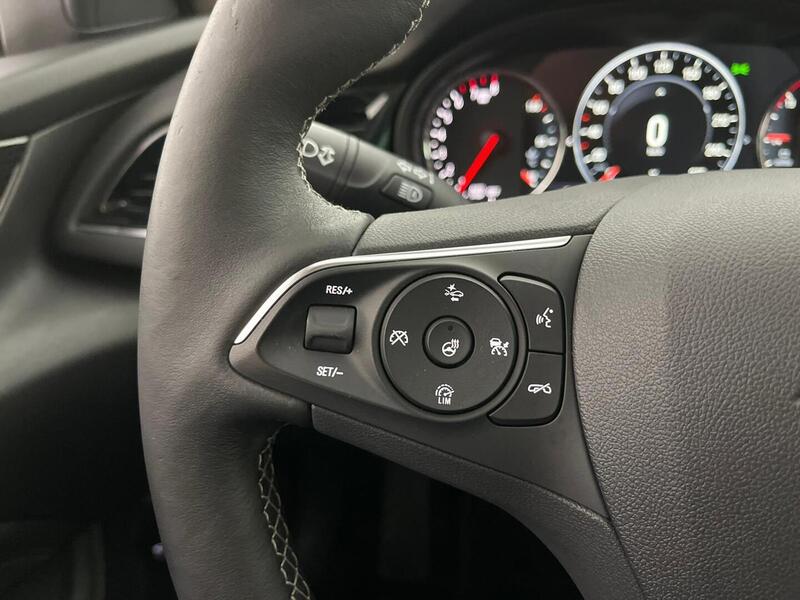 Opel Insignia vaihtoauto