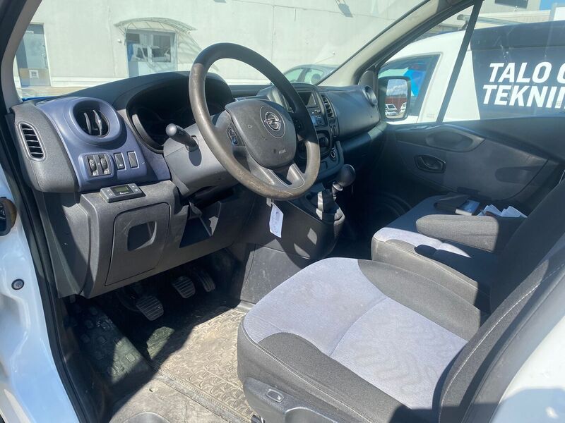 Opel Vivaro vaihtoauto