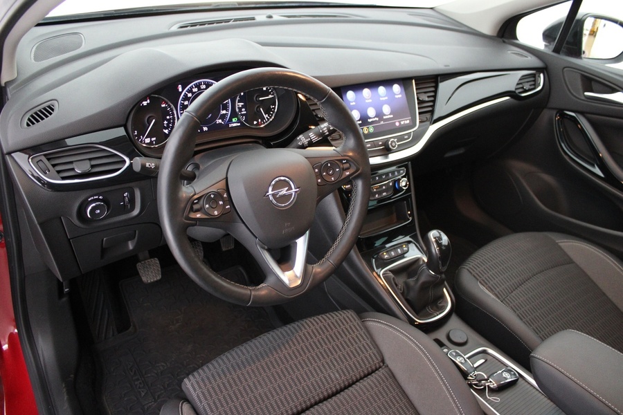 Opel Astra vaihtoauto