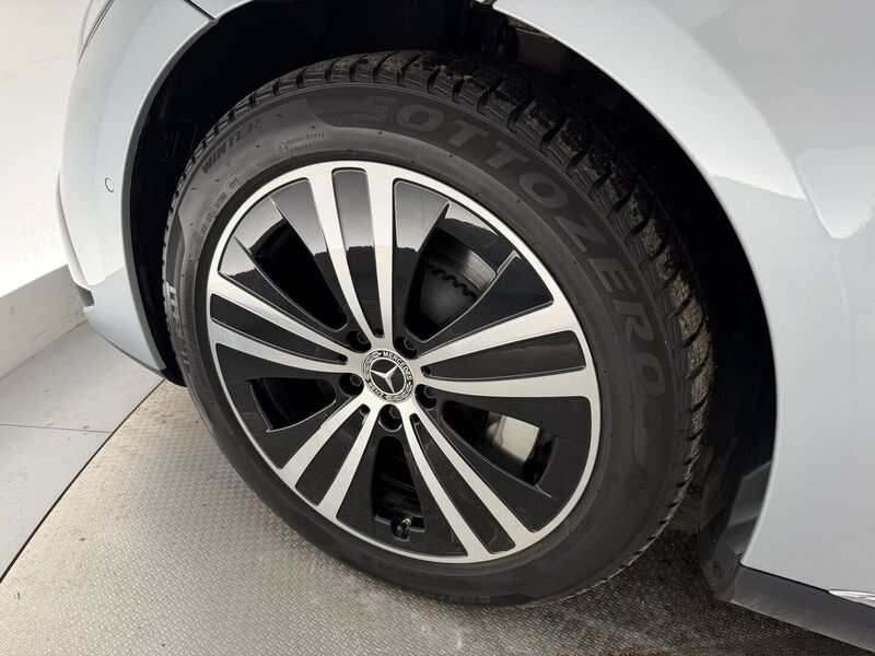 Mercedes-Benz EQE vaihtoauto