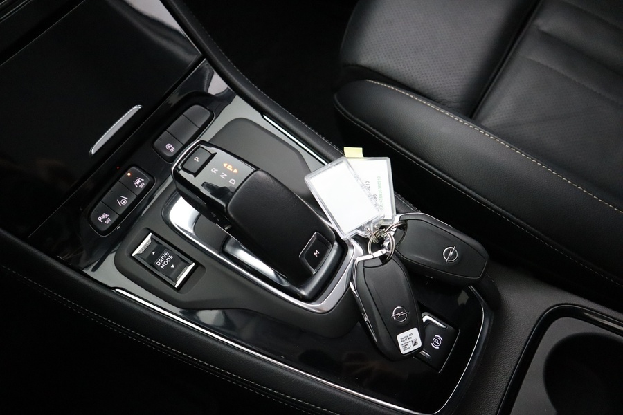 Opel Grandland vaihtoauto