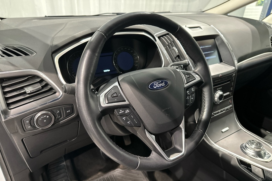 Ford S-MAX vaihtoauto