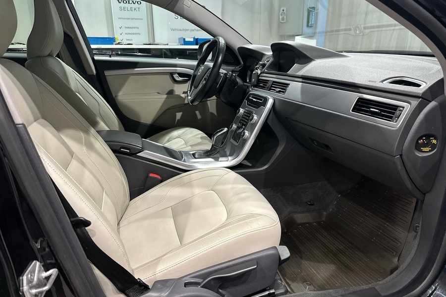 Volvo V70 vaihtoauto