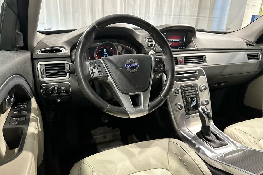 Volvo V70 vaihtoauto