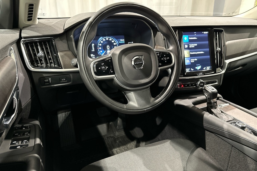 Volvo V90 Cross Country vaihtoauto