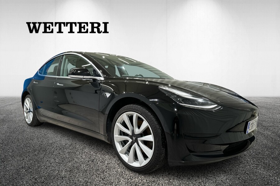 Tesla Model 3 vaihtoauto