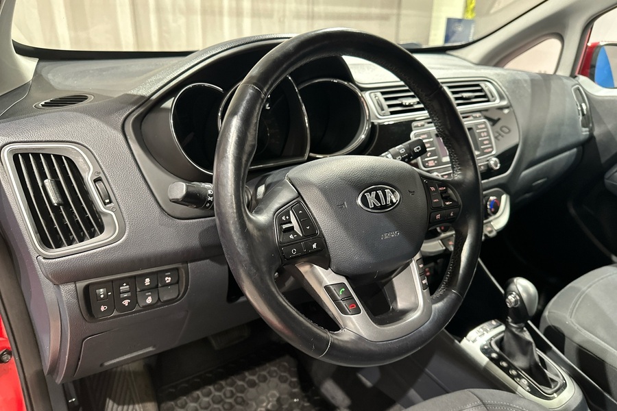 Kia Rio vaihtoauto