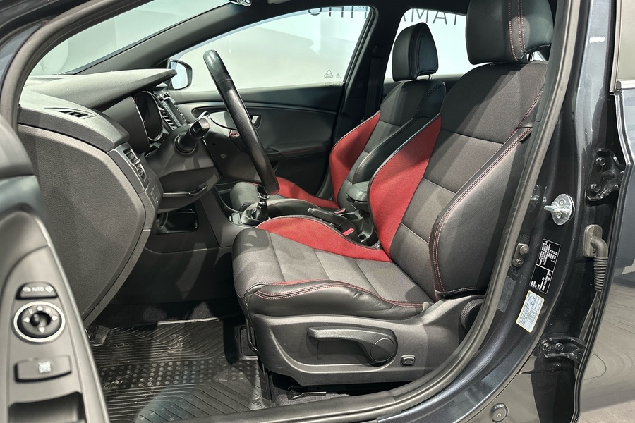 Hyundai i30 5d vaihtoauto