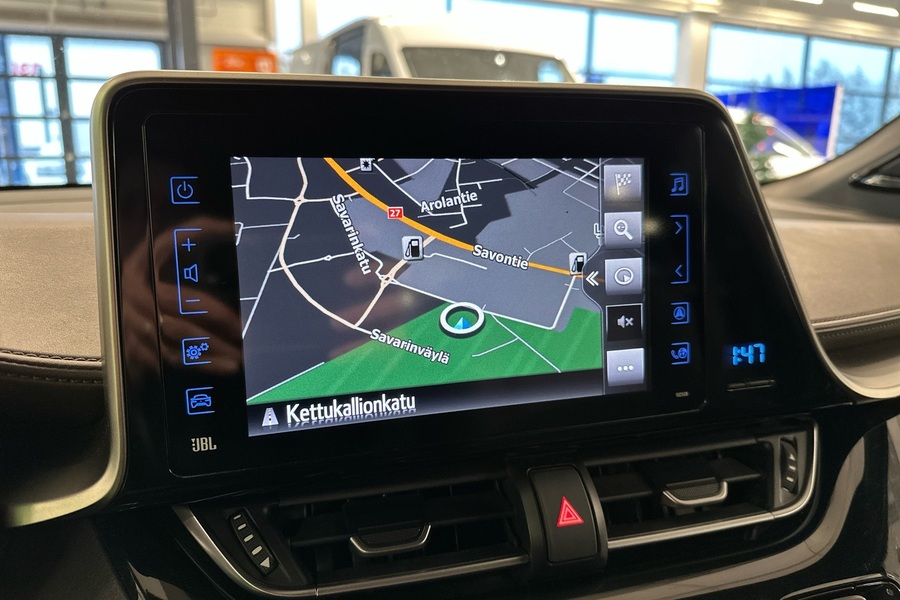 Toyota C-HR vaihtoauto