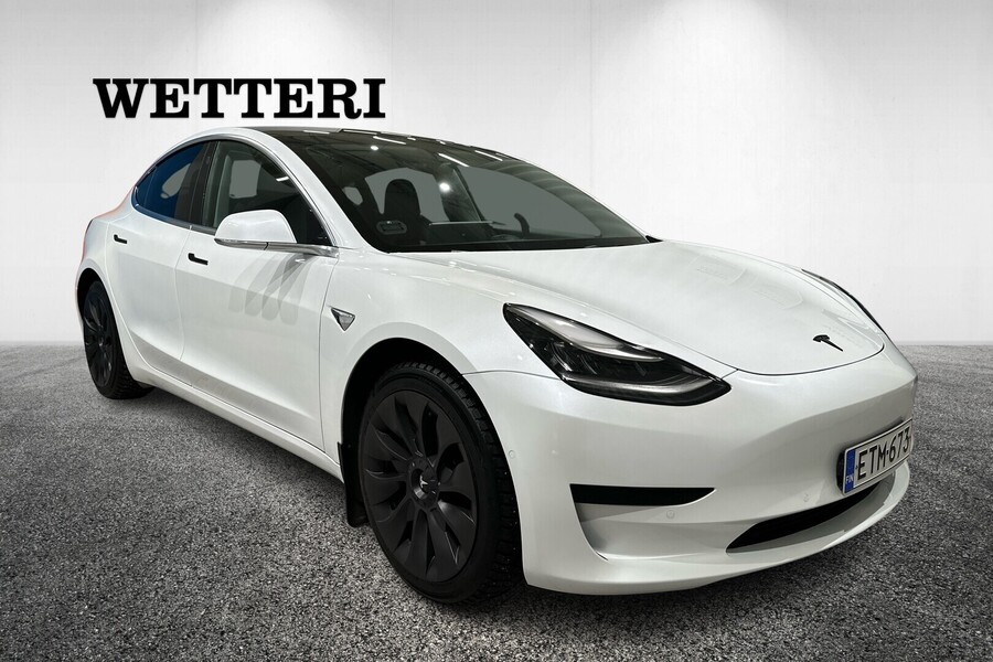 Tesla Model 3 vaihtoauto