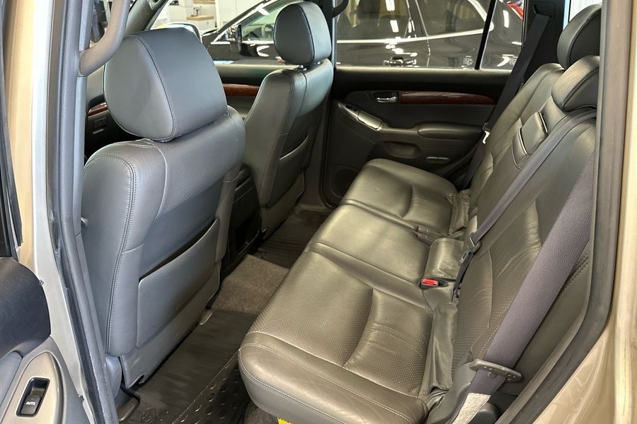 Toyota Land Cruiser vaihtoauto