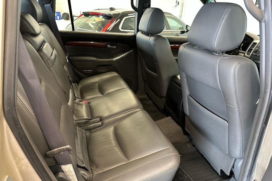 Toyota Land Cruiser vaihtoauto