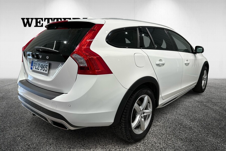Volvo V60 Cross Country vaihtoauto