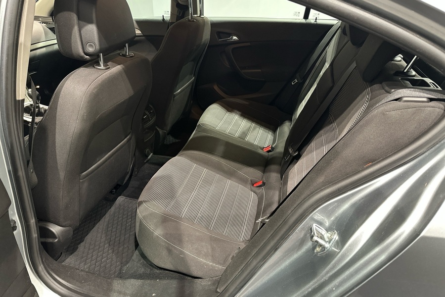 Opel Insignia vaihtoauto