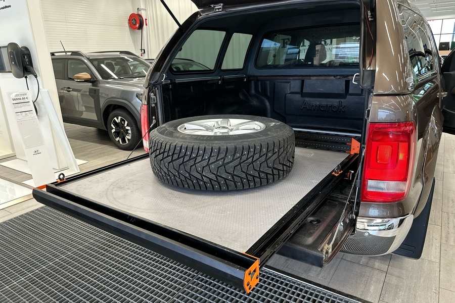 Volkswagen Amarok vaihtoauto